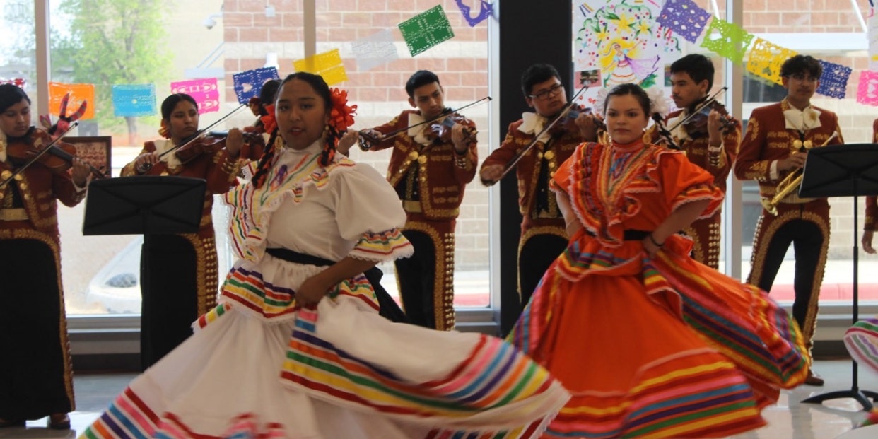 Folklorico Mariachi